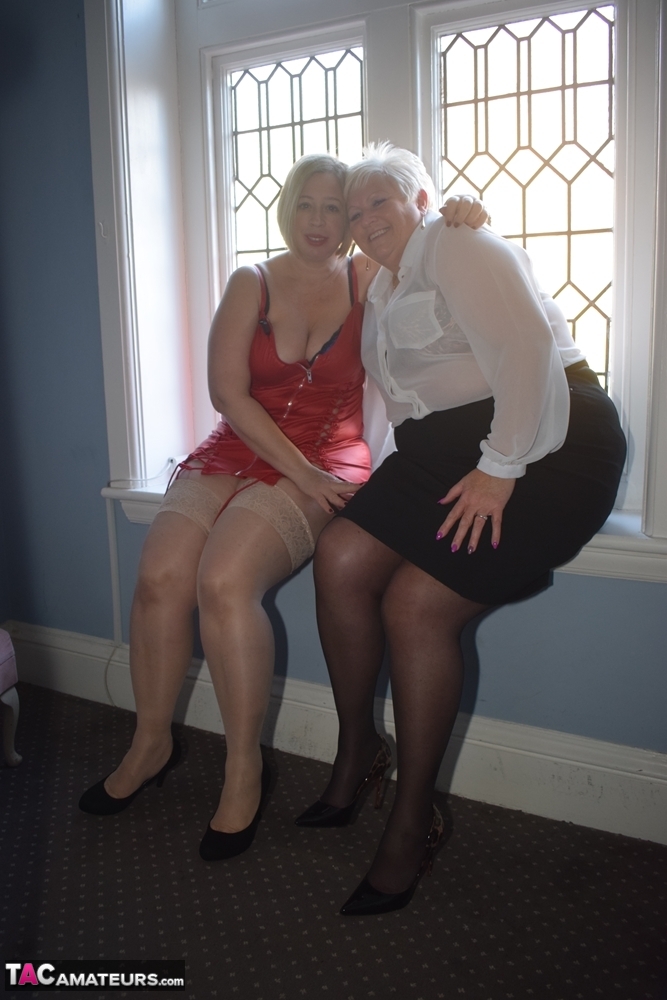 Overweight older lesbians disrobe to nylons before toying their pussies