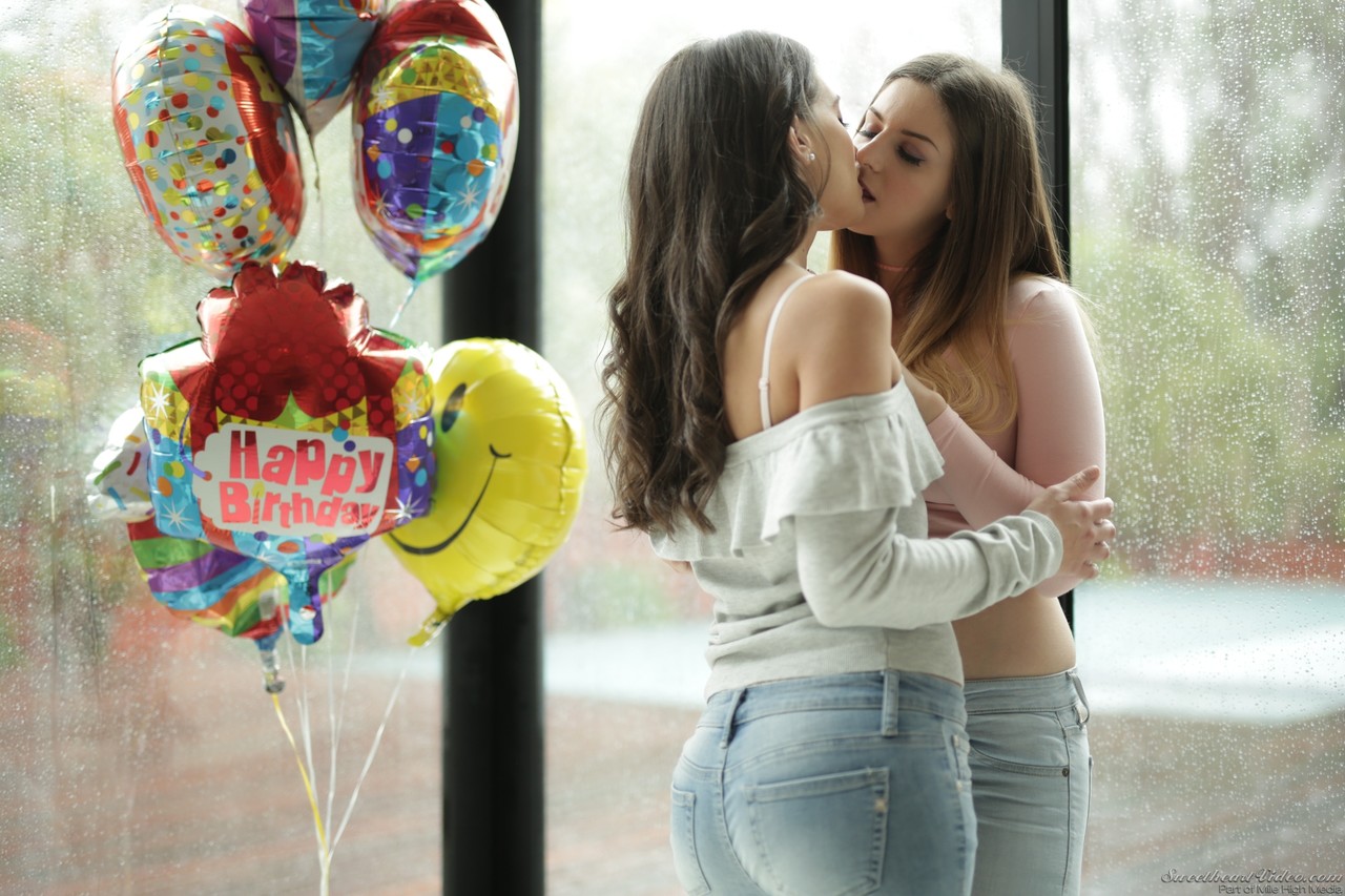 Naghty lesbians Stella Cox and Gia Paige kiss and pleasure their tasty cunts